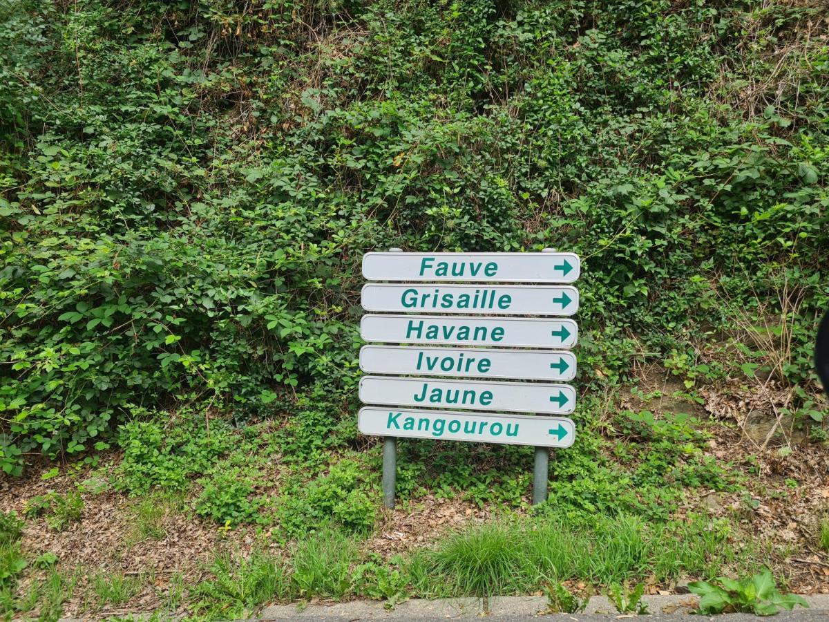 Chalet Bulle Ivoire Hastiere-par-dela